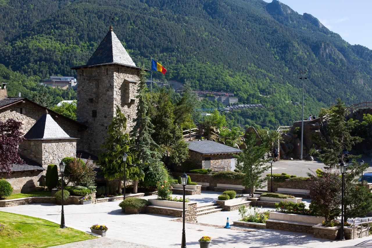 Hostal Cisco De Sans Andorra la Vella Exterior photo